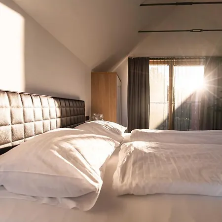 Weinberg Apartman *